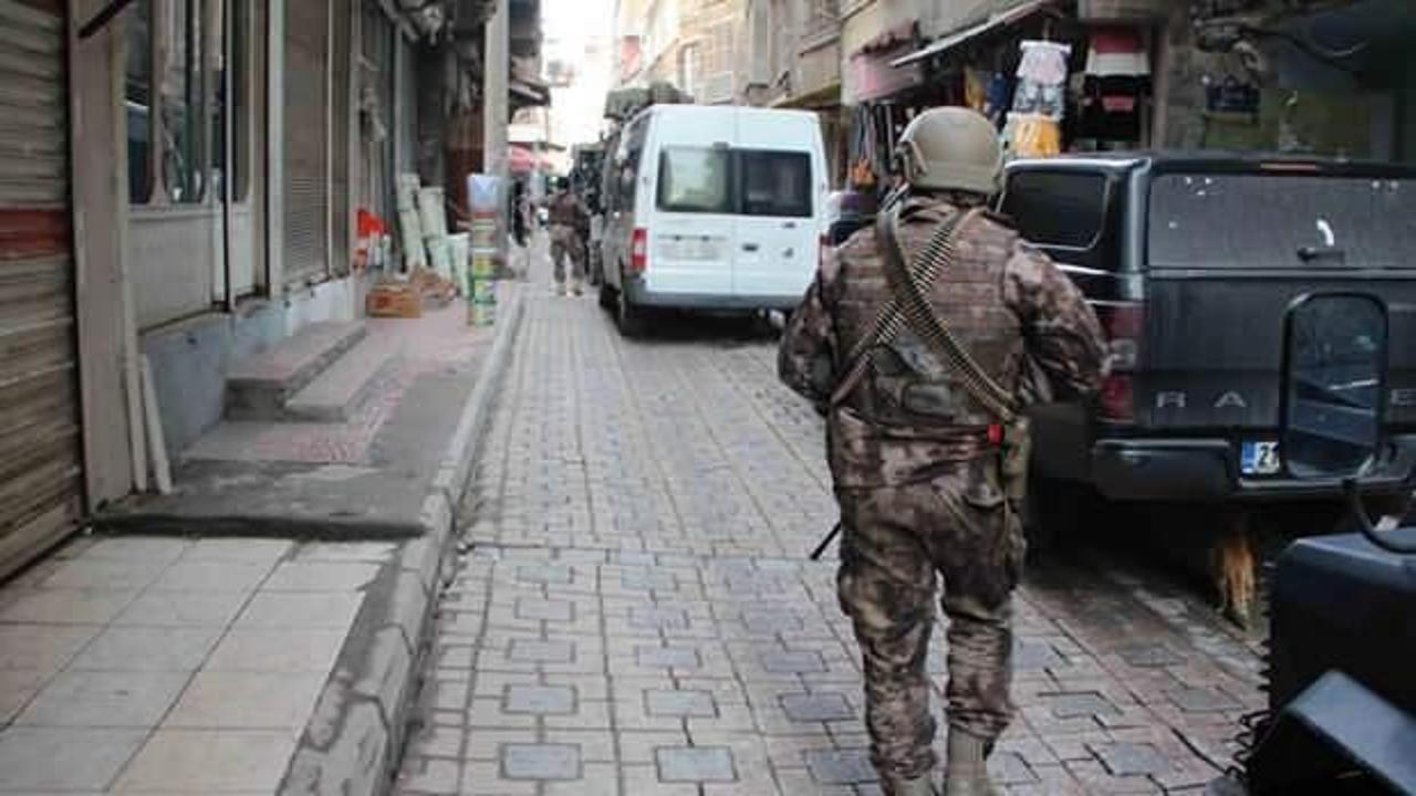 Diyarbakır'da HDP'li vekilin danışmanı dahil 11 tutuklama