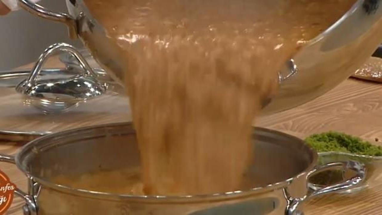 Elazığ usulü tarhana çorbası nasıl yapılır? Dövme tarhana çorbası tarifi...