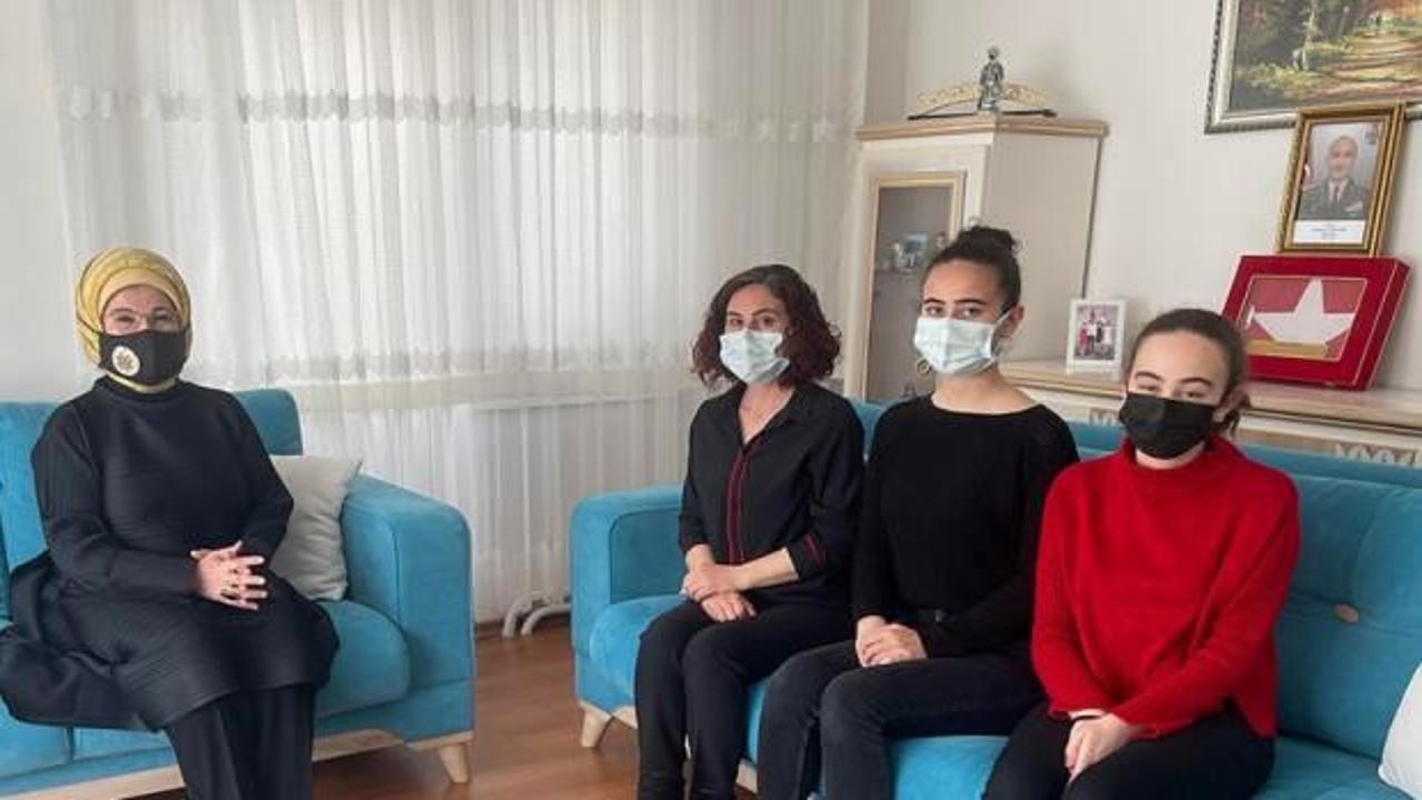 Emine Erdoğan'dan Bitlis şehidinin ailesine ziyaret
