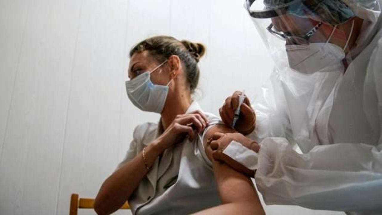 Türkiye'den KKTC'ye 40 bin doz Kovid-19 aşısı daha gönderildi