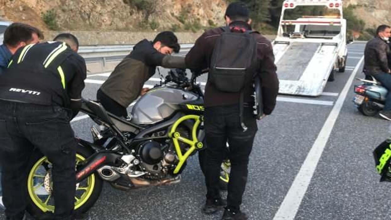 İki arkadaş motosiklet kazasında hayatını kaybetti