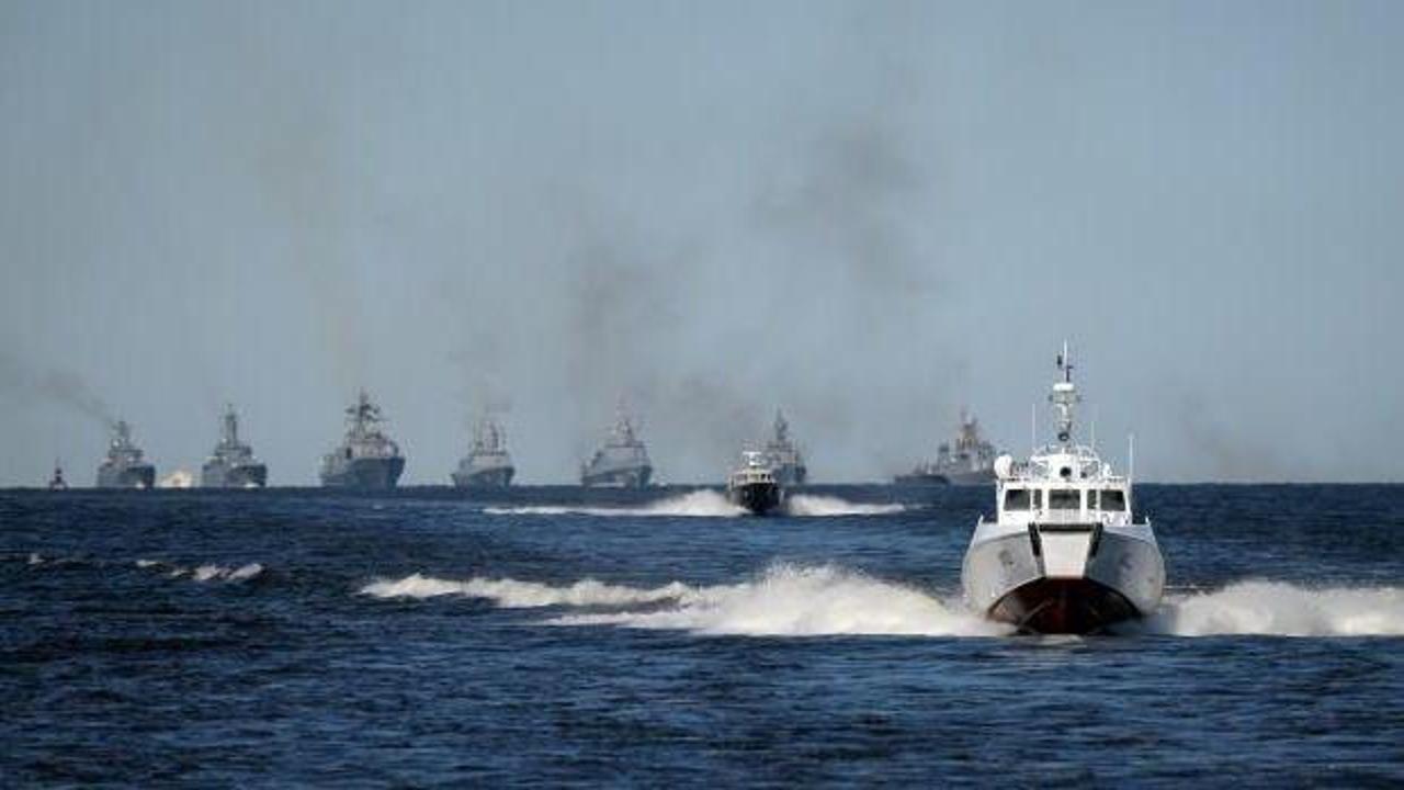 Karadeniz ısınıyor: Rus savaş gemileri tatbikata başladı