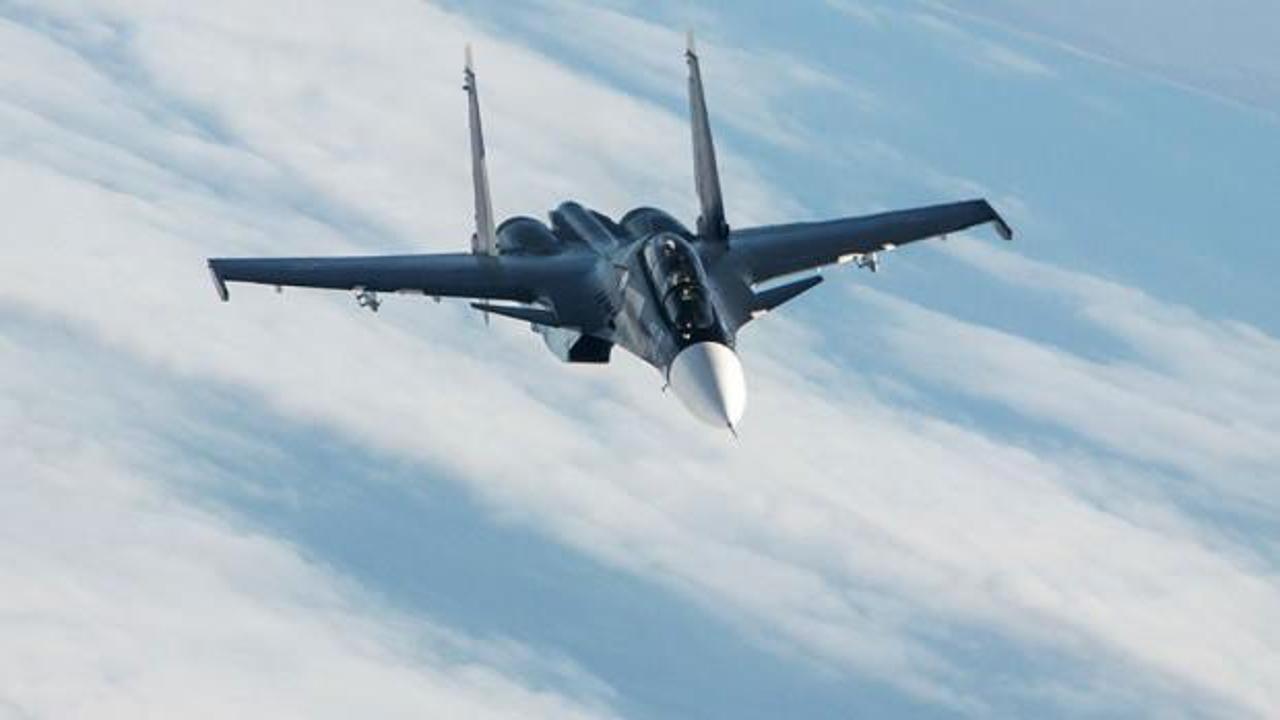 Kazakistan'da savaş uçağı düştü