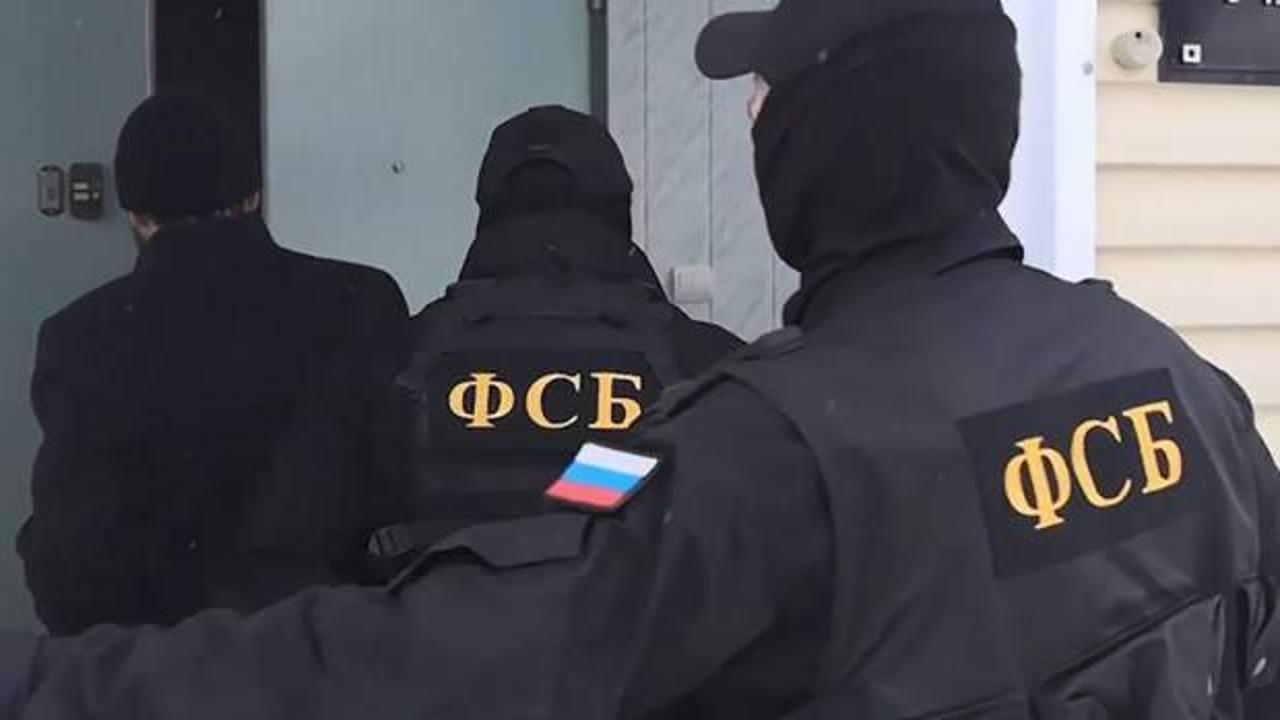 Rusya: Konsolos gizli bilgiler temin ederken yakalandı
