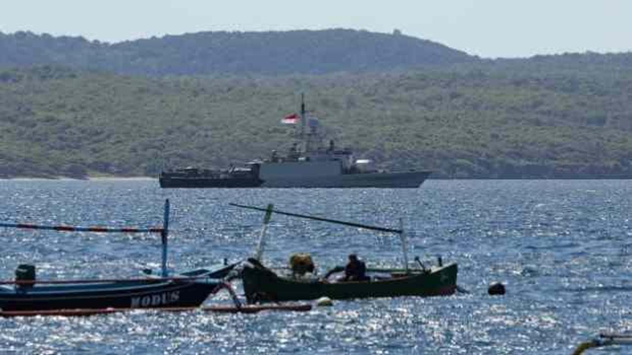 Endonezya açıklarında kaybolan denizaltı bulundu: 53 ölü