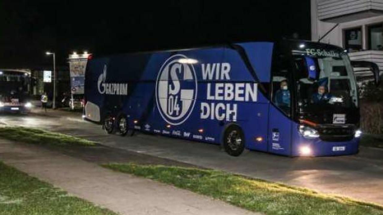 Küme düşen Schalke 04'ün otobüsüne saldırı!