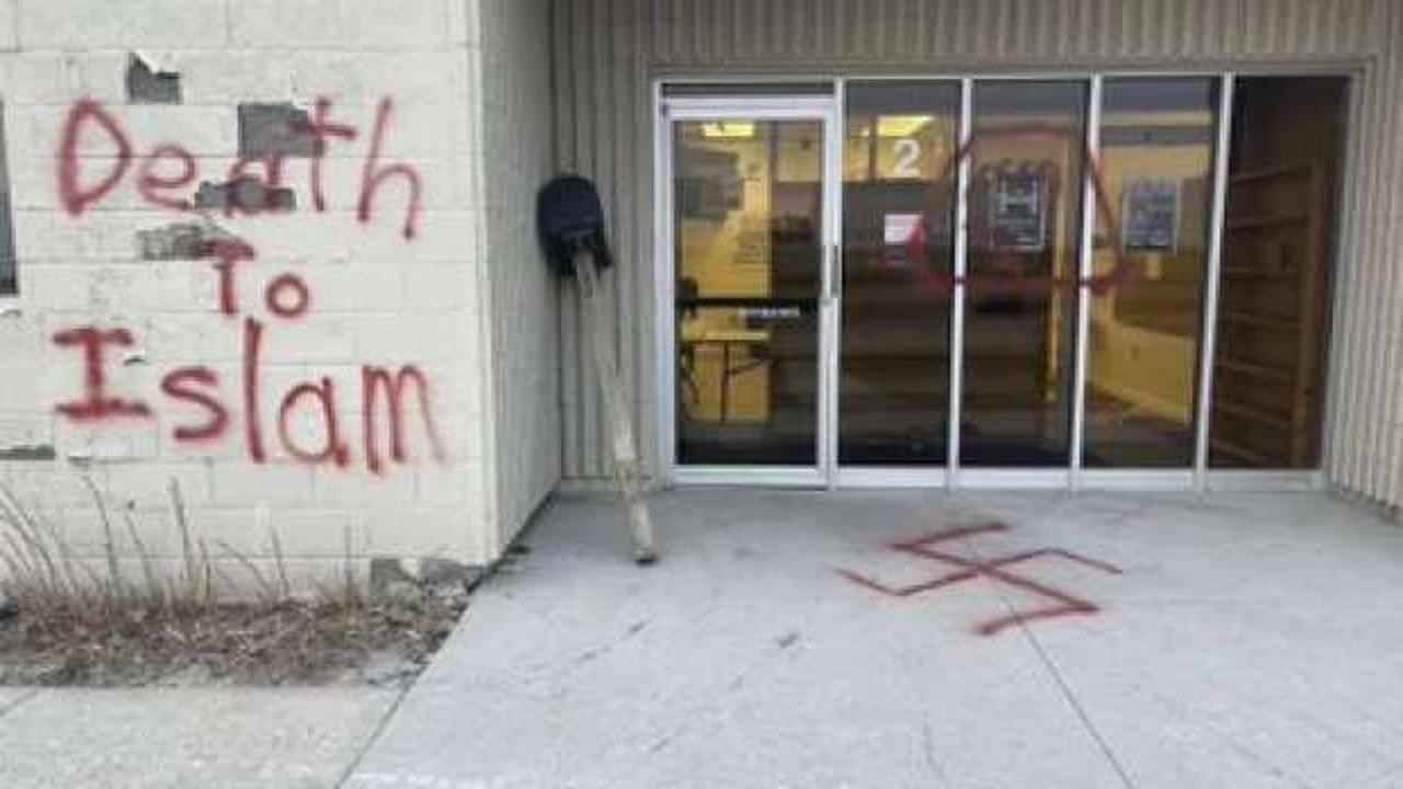 ABD'nin Minnesota eyaletindeki camiye İslamofobik saldırı
