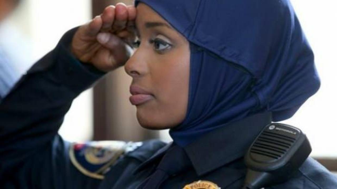 ABD'nin Newark şehrinde Müslüman kadın polisler başörtüsüyle görev yapabilecek