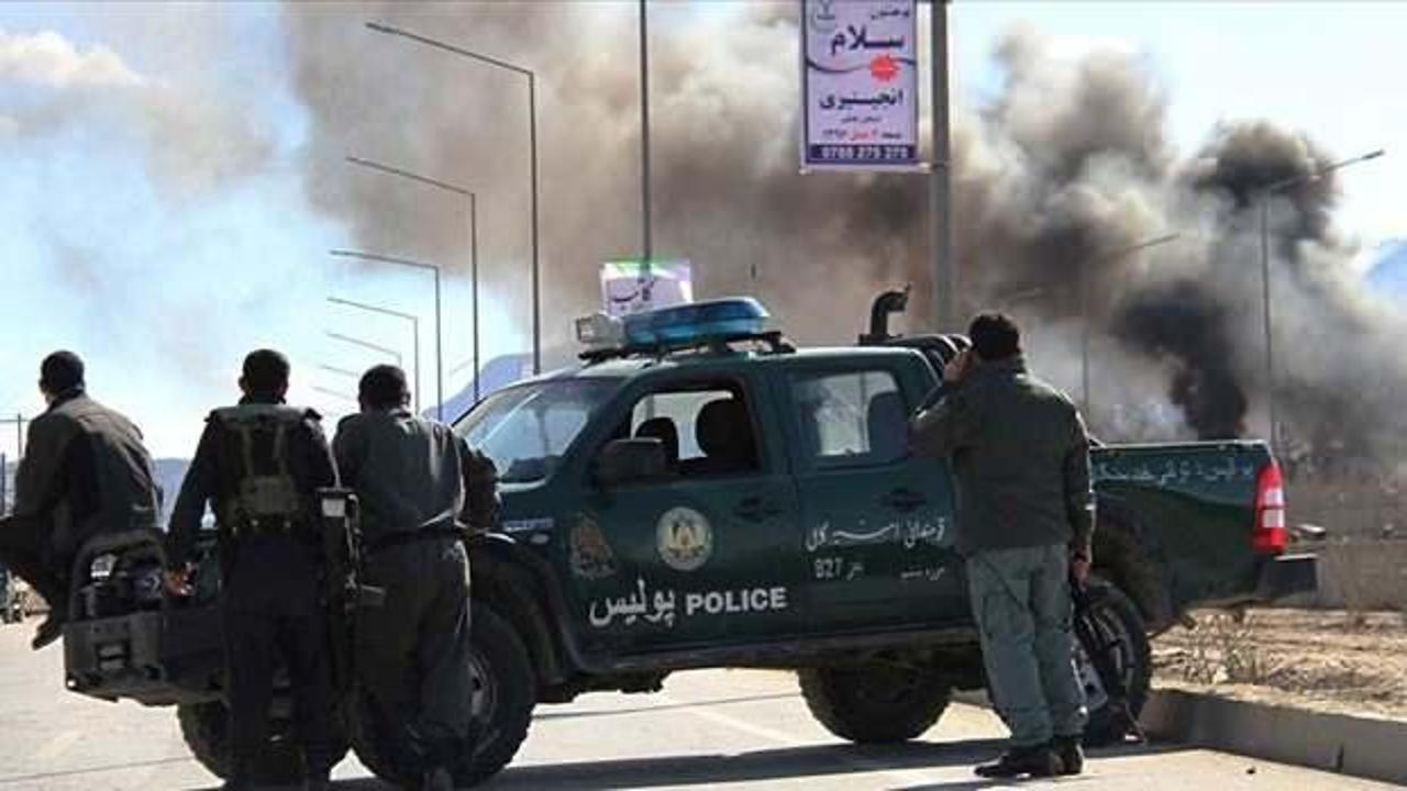 Afganistan'da polis aracına bombalı saldırı: 3 ölü