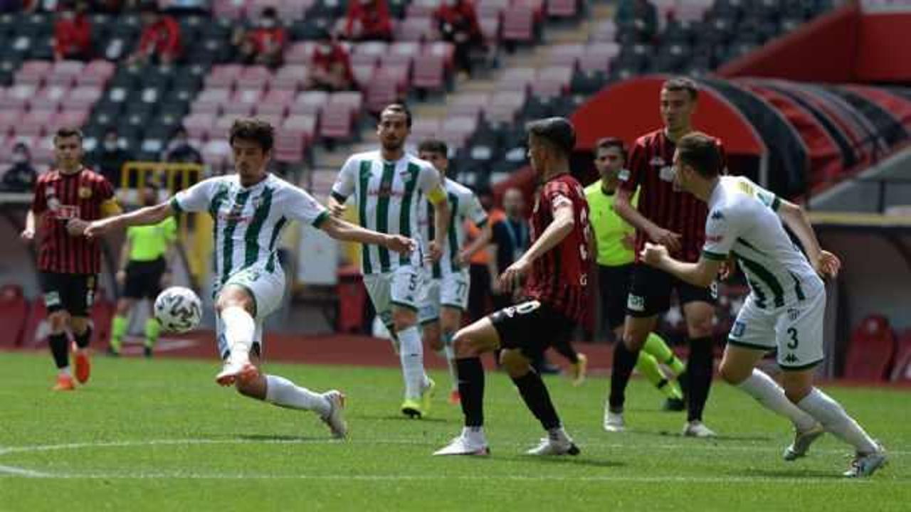 Bursaspor, Eskişehir'i gole boğdu!
