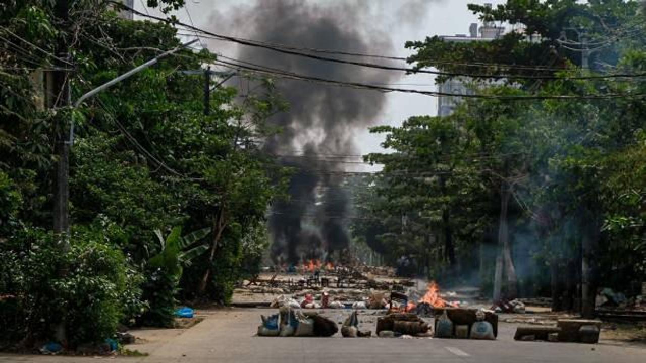 BM: Myanmar'da devletin işleyişi durma noktasına geldi
