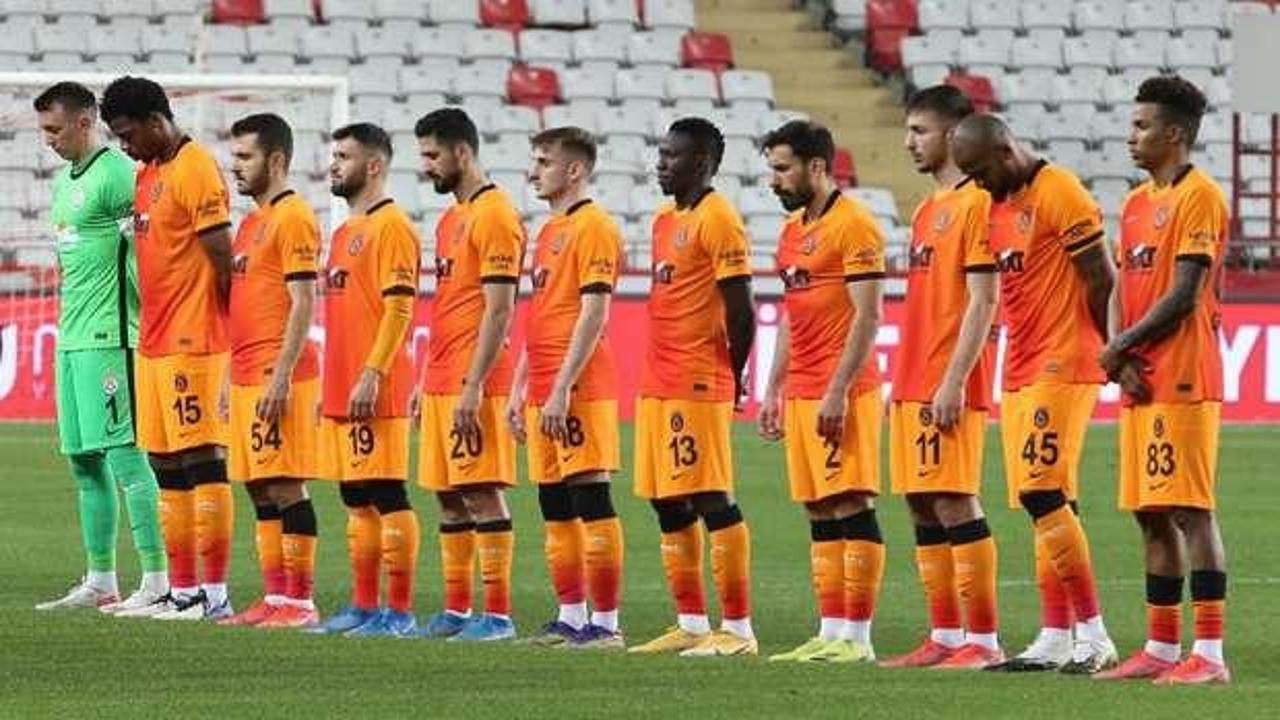 Galatasaray'da Terim ve 12 oyuncu boşa çıktı!