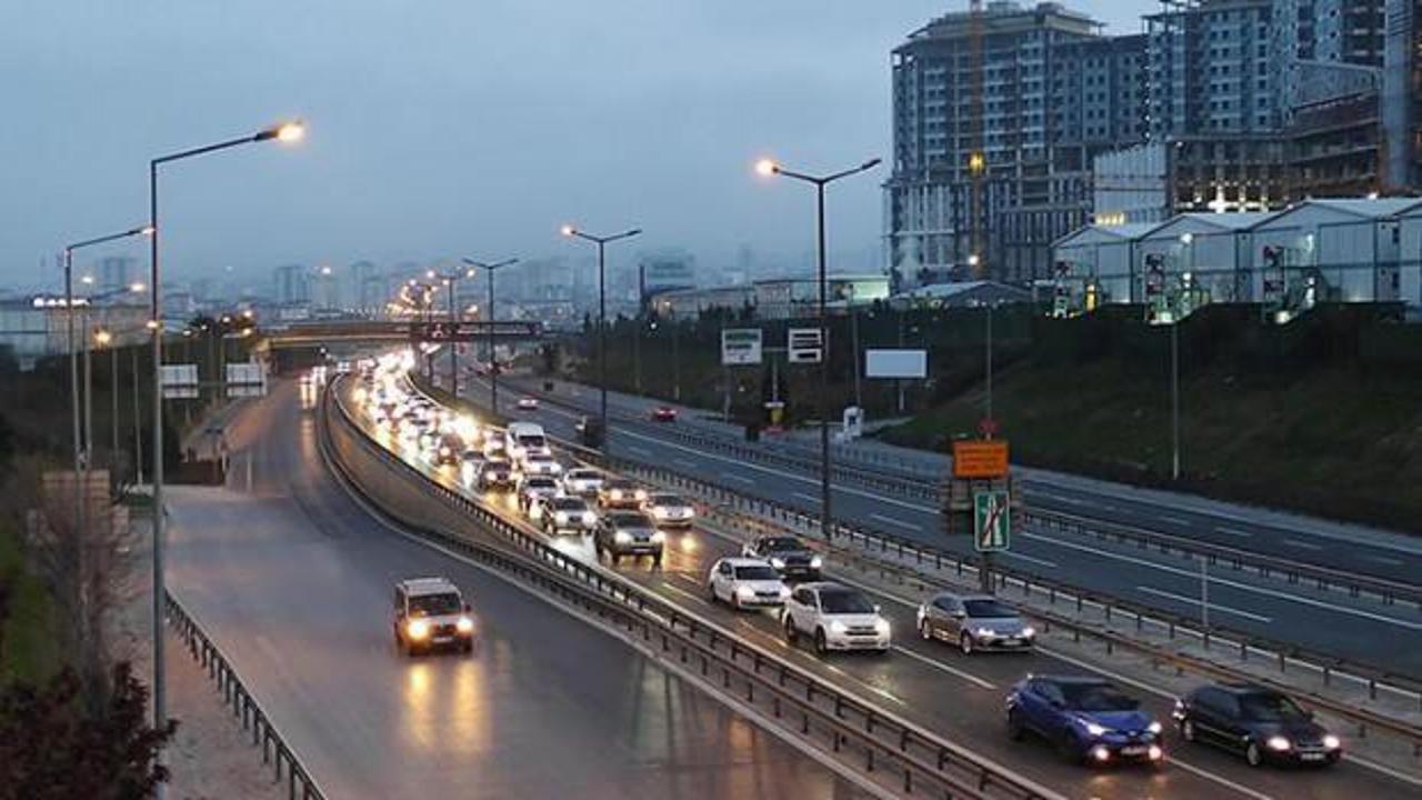 İstanbul'da tam kapanma &ouml;ncesi trafikte son durum!