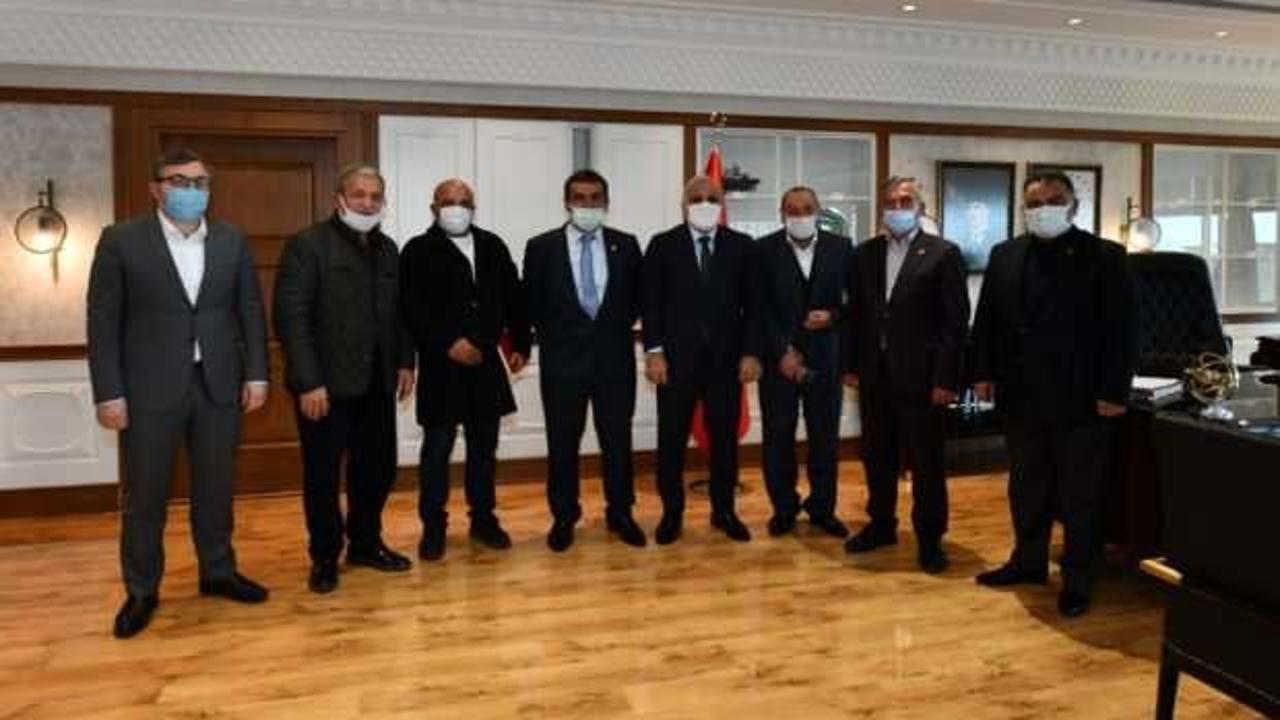 Trabzon Belediye Başkanı Zorluoğlu Of ilçesinin muhtarlarını kabul etti