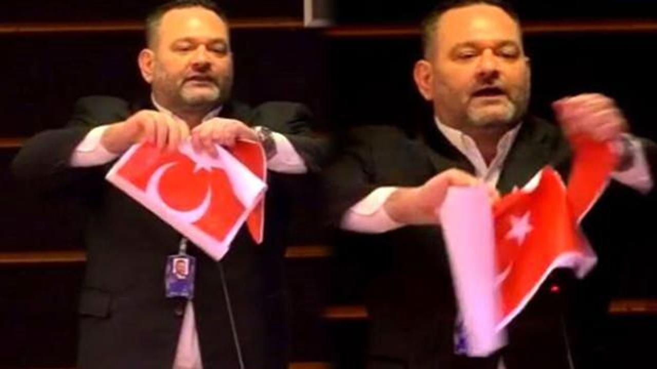 Türk bayrağını yırtan vekilin dokunulmazlığı kaldırıldı