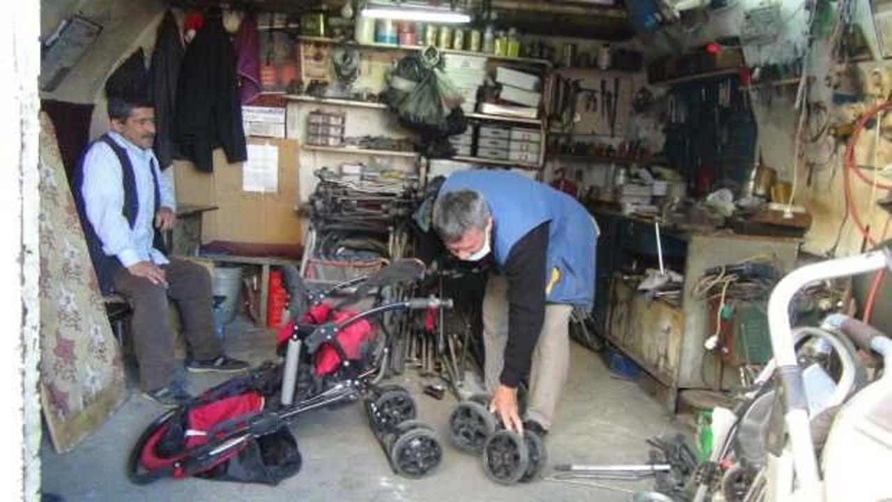 Şanlıurfa'da 2 kardeş 15 yıldır bebek arabası tamir ederek hayatlarını sürdürüyor!