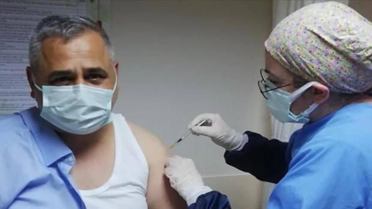Türkiye Muhtarlar Konfederasyonu Başkanı Aktürk Kovid-19 aşısı yaptırdı