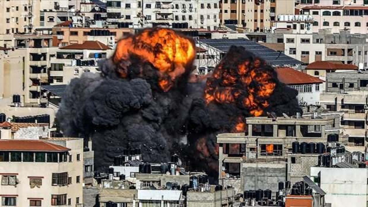 İsrail'in saldırılarında Gazze Şeridi'nde onlarca bina yerle bir oldu