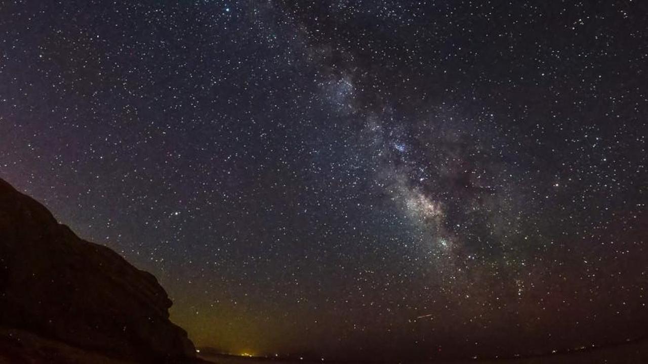 İzmir'de Samanyolu Galaksisi'nden eşsiz manzaralar