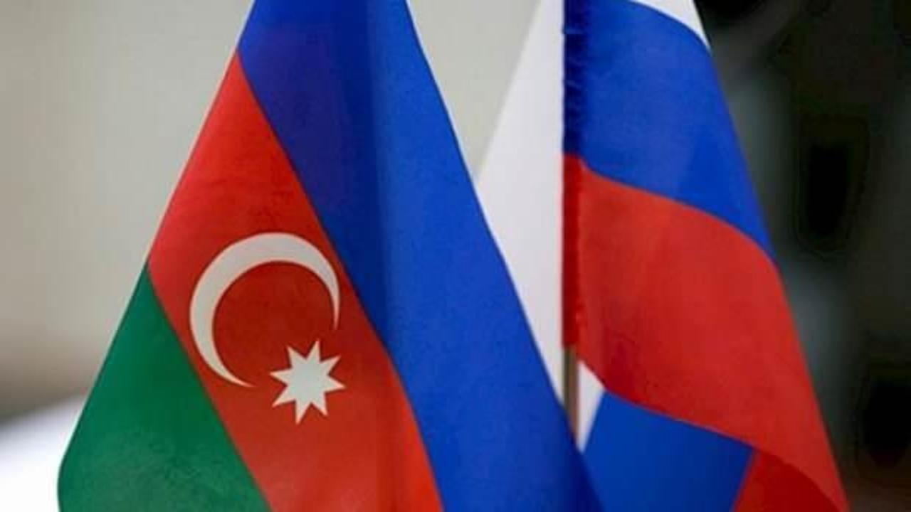 Azerbaycan Dışişleri Bakanı Bayramov, Fransa Dışişleri Bakanı Le Drian ile görüştü