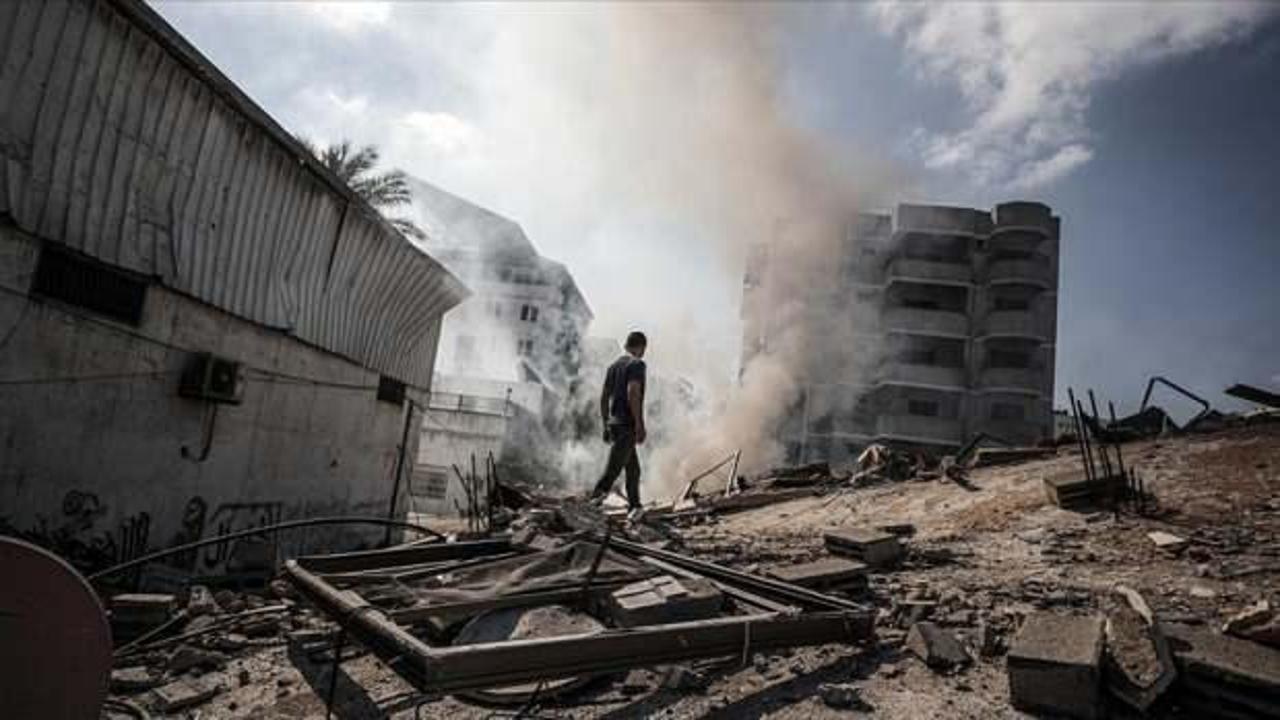 Gazze Belediyesi: İsrail 40 cadde ve kavşağı kullanılamaz hale getirdi