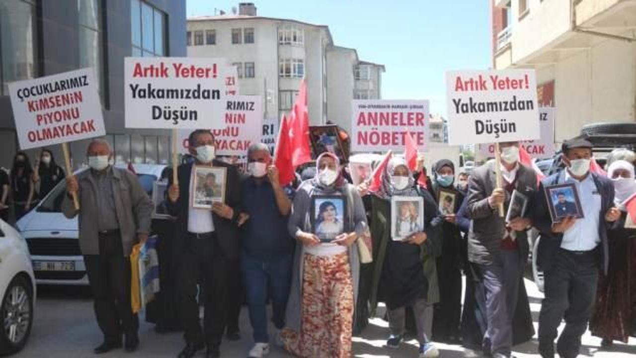 Kocası PKK tarafından şehit edilen anne dağa ka&ccedil;ırılan kızını istiyor
