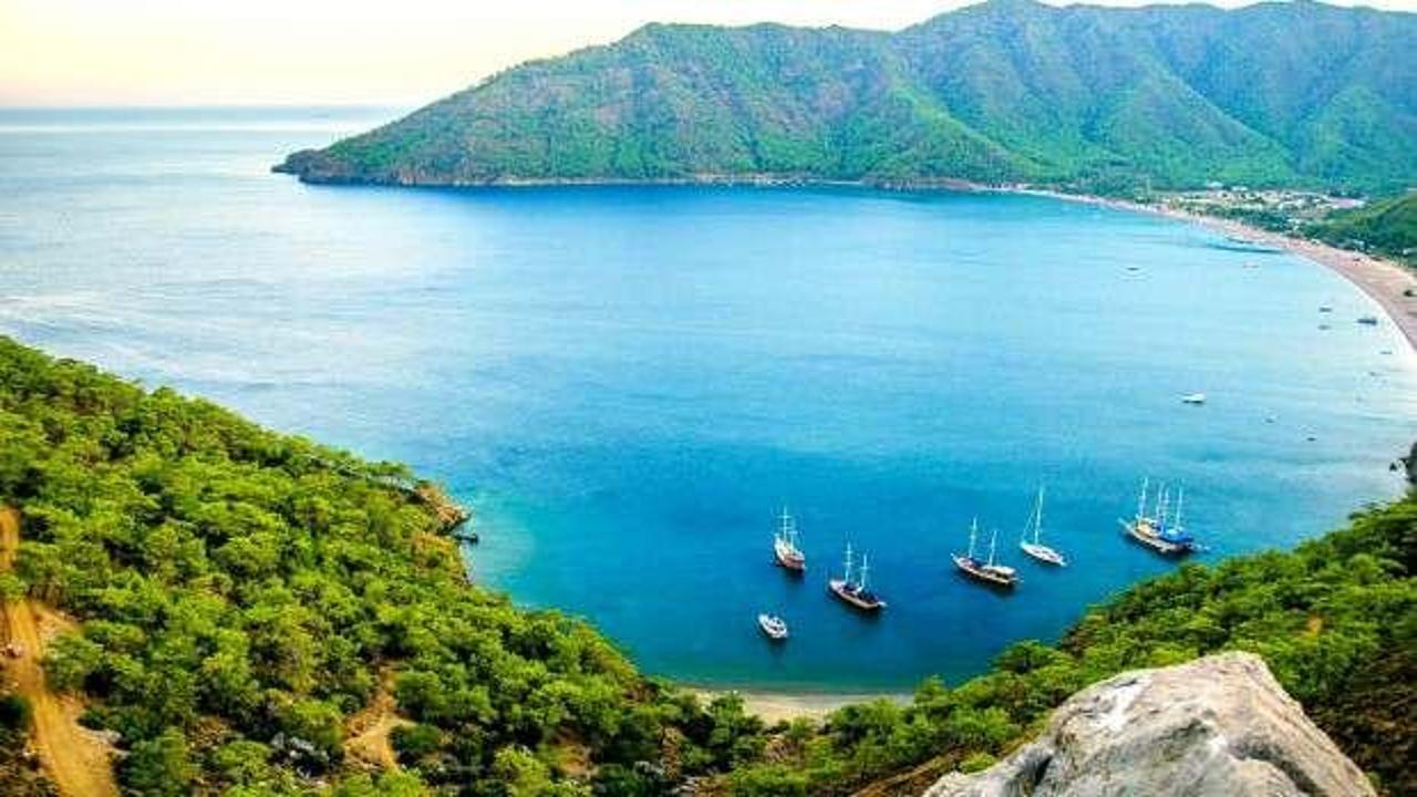 Yerli turist neden yabancı turistlere göre daha pahalı tatil yapıyor?