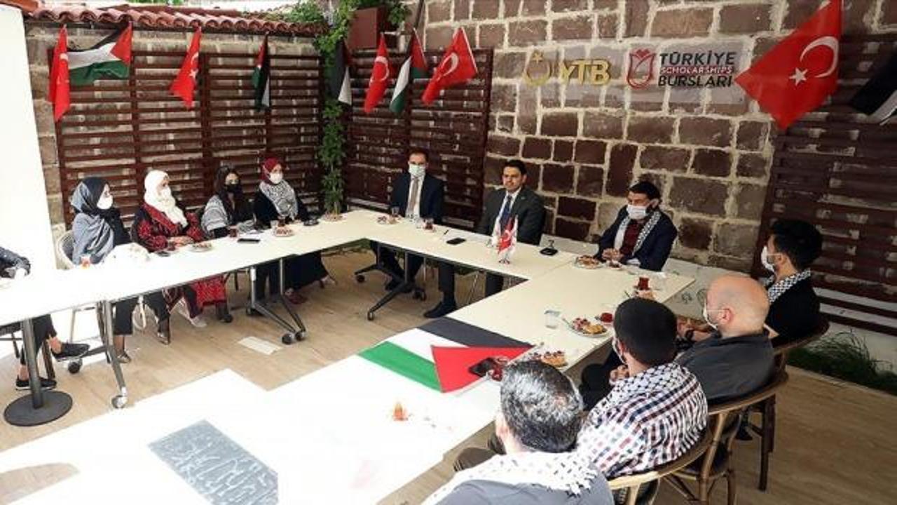 YTB Başkanı Eren Filistinli öğrencilerle buluştu