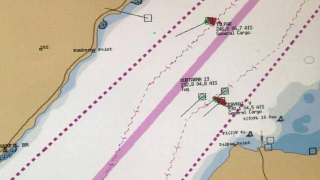 Çanakkale Boğazı'nda kuru yük gemisi arızalandı