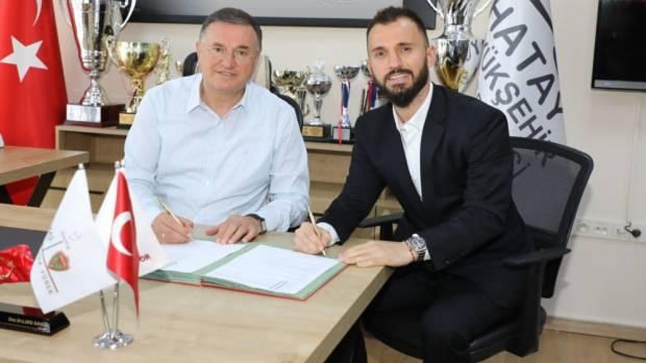 Emre Çolak 2 yıllık sözleşmeyi imzaladı!