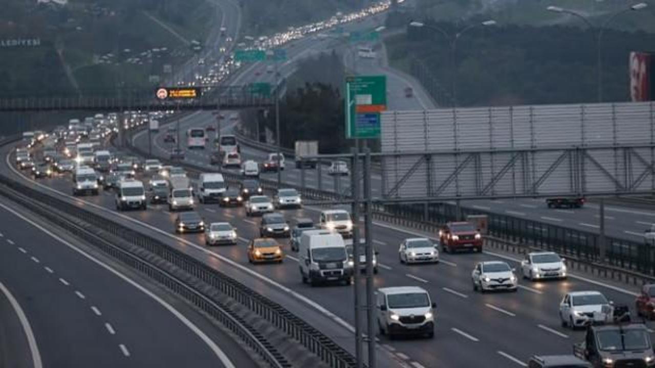 İstanbul'da trafik yoğunluğu yüzde 71'e ulaştı!