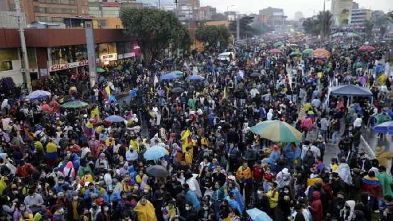 Kolombiya'da hükümet karşıtı protestolarda ölenlerin sayısı 13'e yükseldi