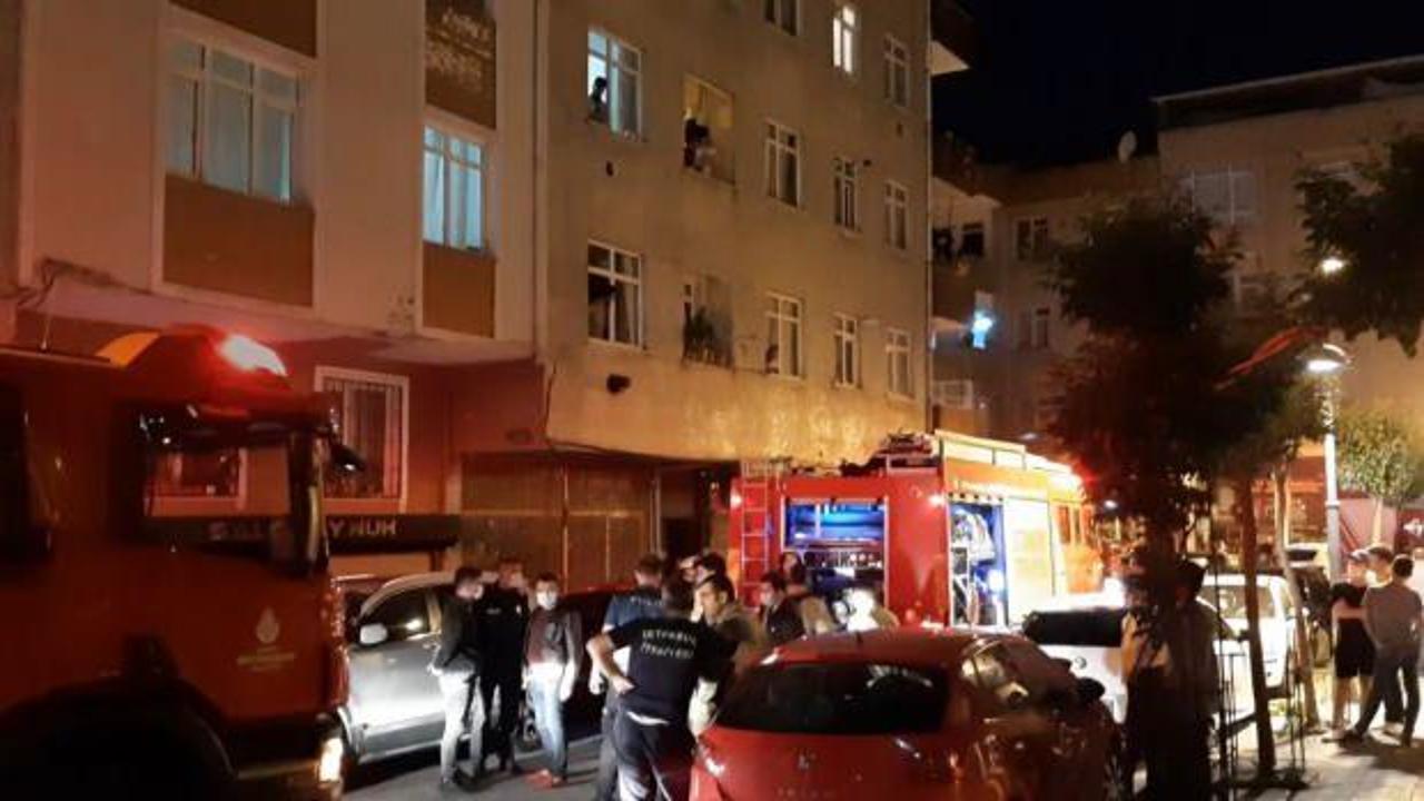 Zeytinburnu'nda çıkan yangında hastaneye kaldırılan yaşlı adam hayatını kaybetti