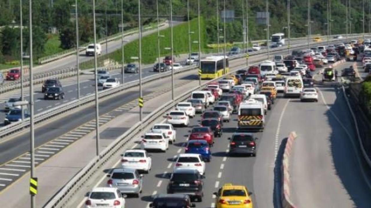 15 Temmuz Şehitler Köprüsü girişinde trafik yoğunluğu