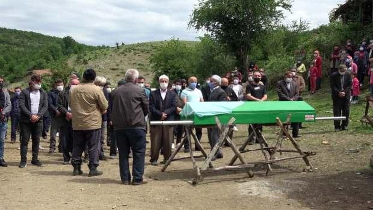 Eşi tarafından katledilen Kamile, toprağa verildi