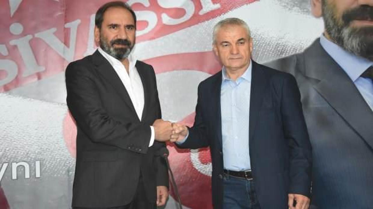 Sivasspor, Rıza Çalımbay ile sözleşme yeniledi