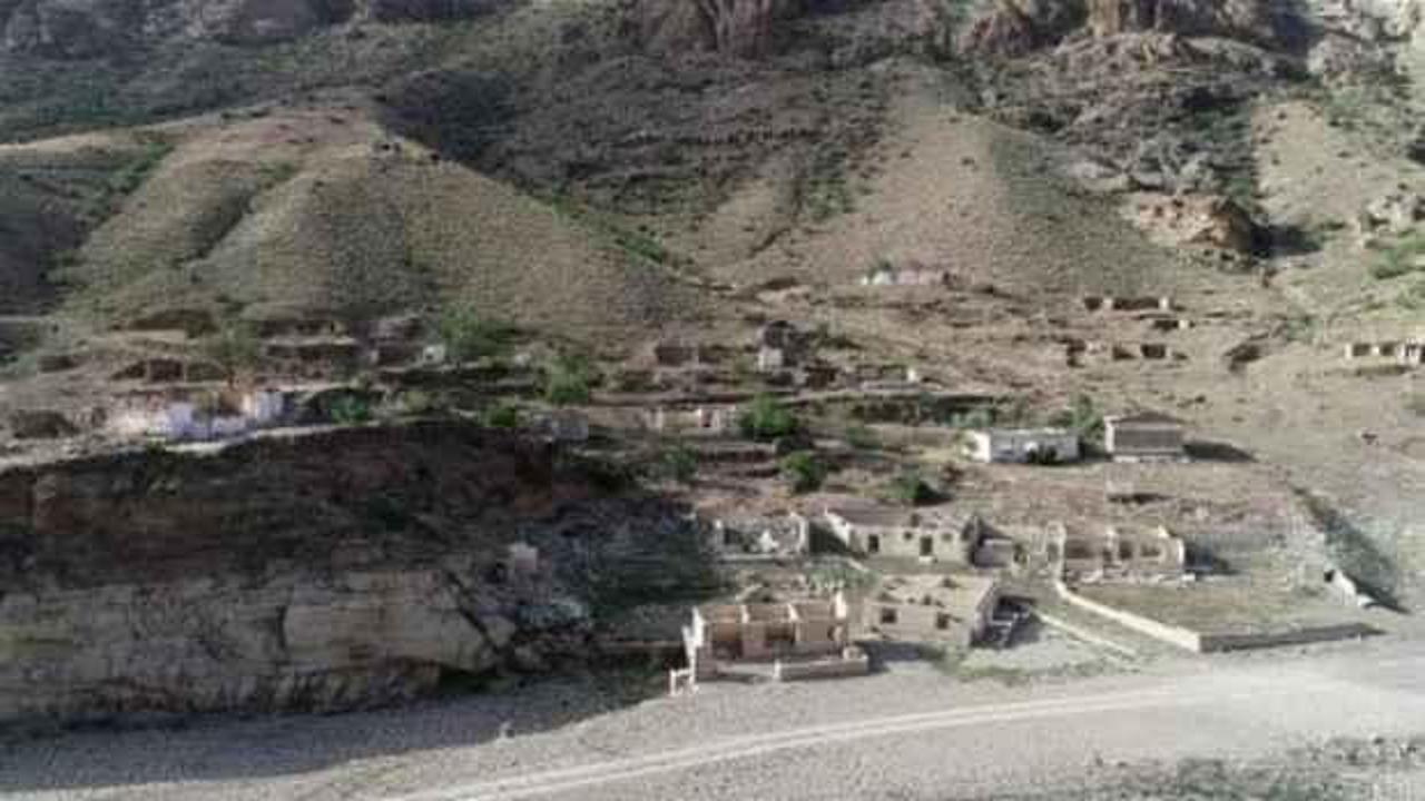 Sular &ccedil;ekildi, evler g&uuml;n y&uuml;z&uuml;ne &ccedil;ıktı!