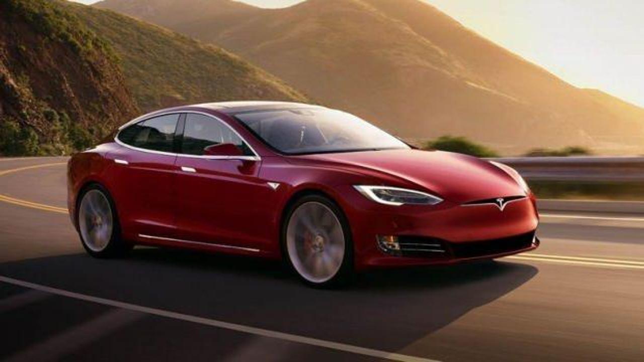 Tesla Model S Plaid hız rekoru kırdı