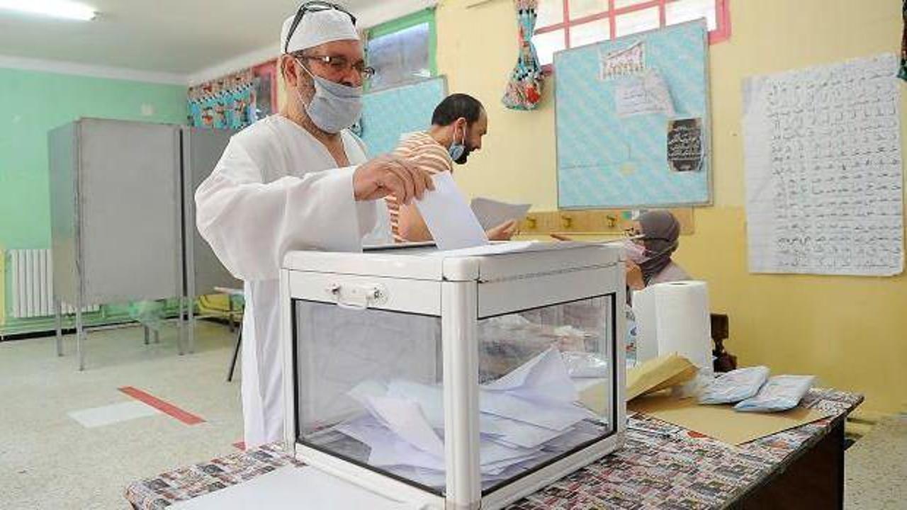 Cezayir'de genel seçimleri Ulusal Kurtuluş Cephesi kazandı