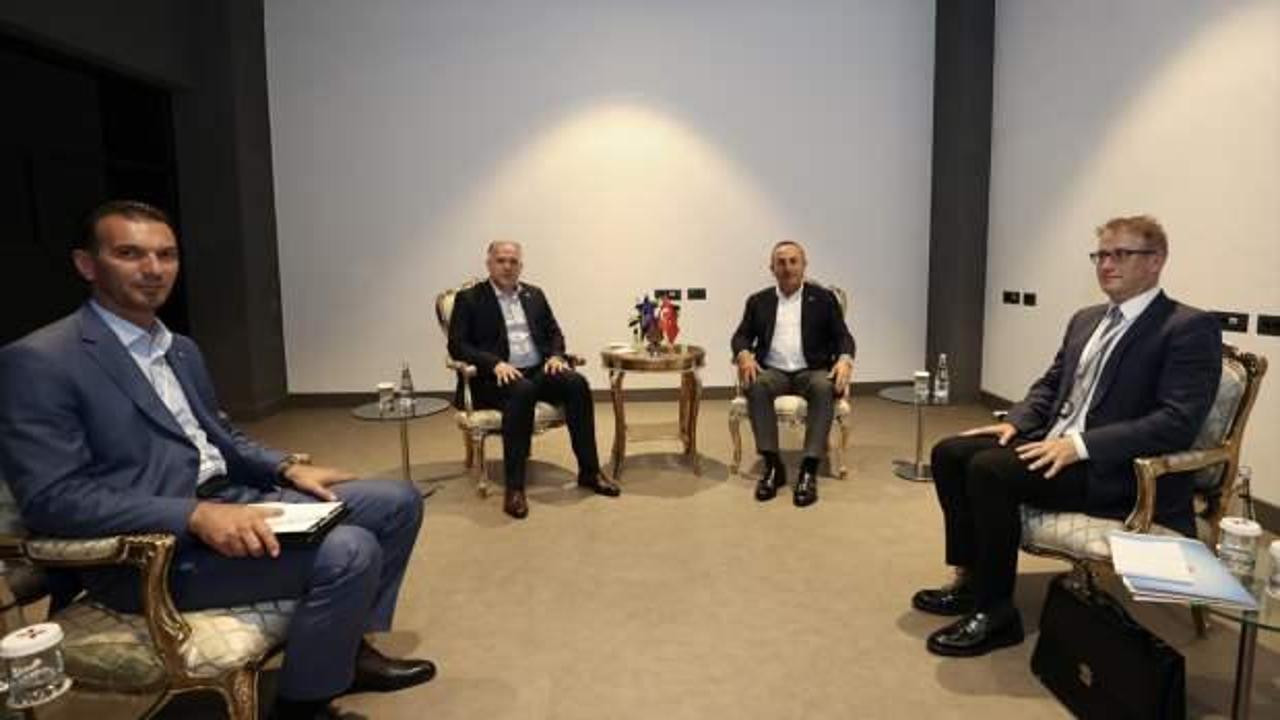 Dışişleri Bakanı Çavuşoğlu, Kosova Bölgesel Kalkınma Bakanı Damka ile görüştü