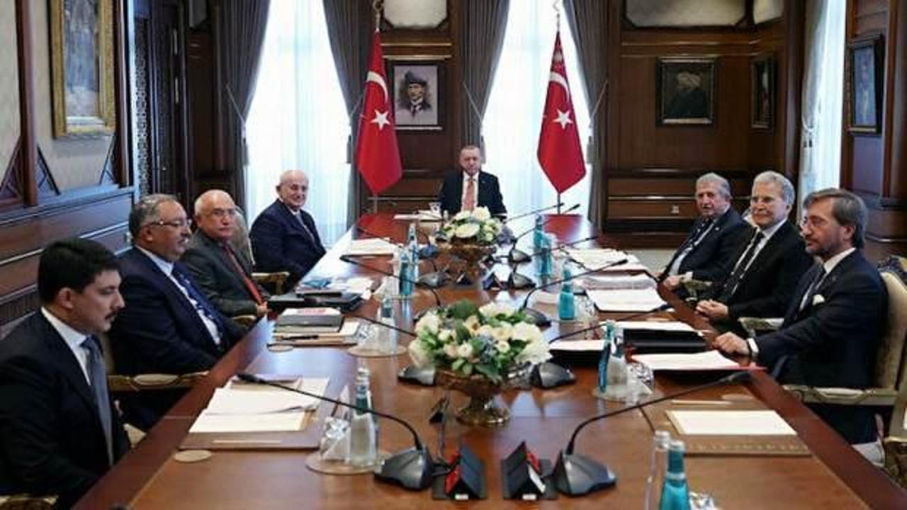 Erdoğan başkanlığındaki YİK Toplantısı sona erdi! Yeni anayasa vurgusu