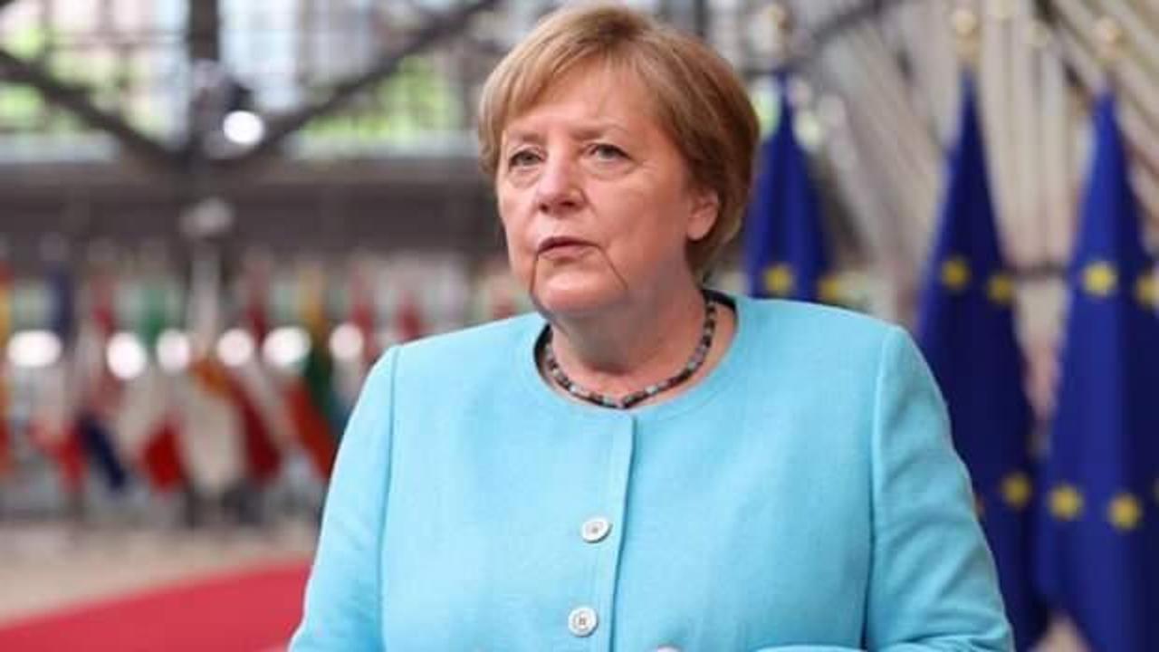 Merkel: Almanya'da aşı zorunluluğunu getirmeyeceğiz
