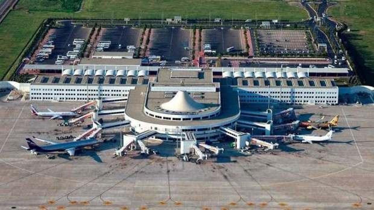 Antalya Havalimanı'na günde 19-20 bin arası Rus turist iniyor