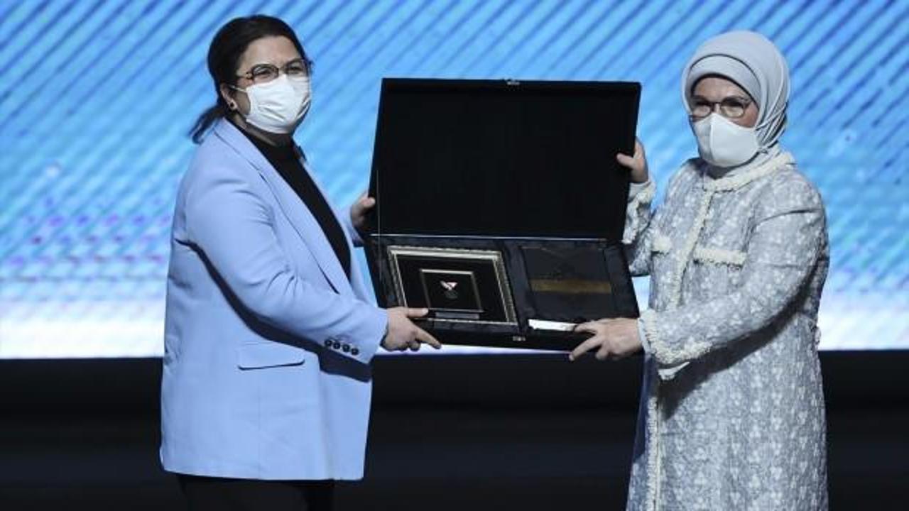 Emine Erdoğan'dan koruyucu aile mesajı