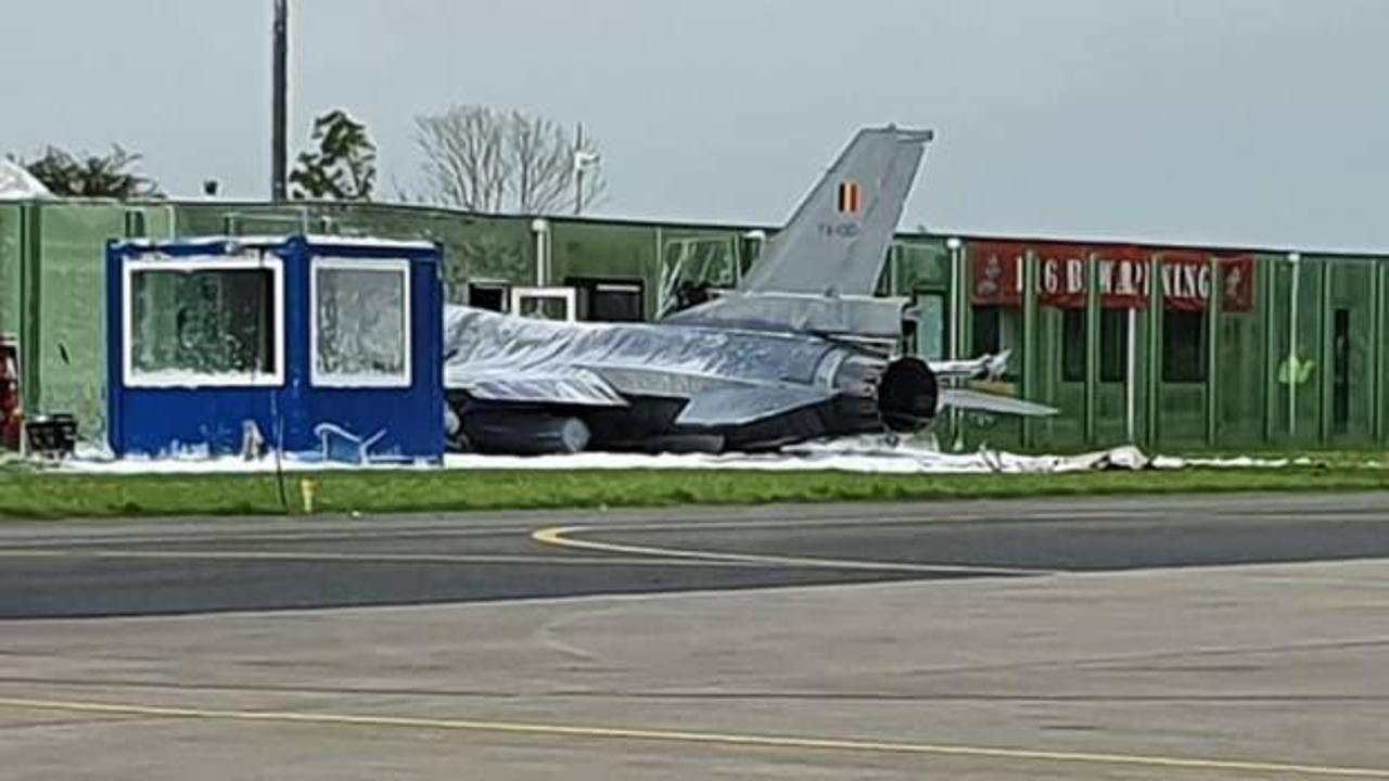 Belçika'ya ait F-16 savaş uçağı Hollanda'da binaya çarptı