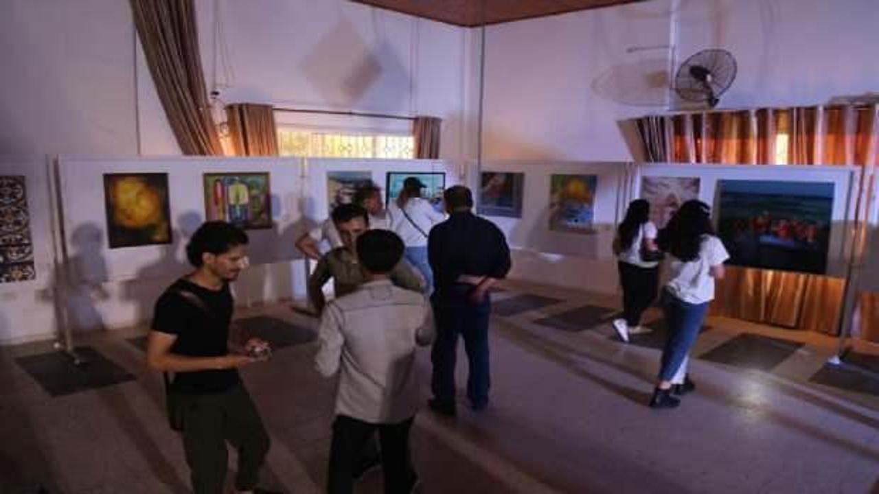 Filistinli sanatçılar İsrail işgalini konu alan sergi açtı
