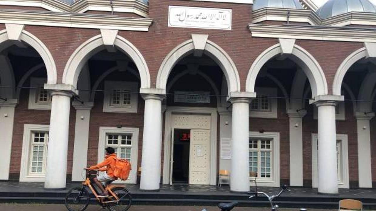Hollanda'da Amsterdam Ayasofya Camii'ne saldırı