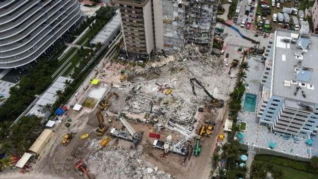 Miami'de çöken 13 katlı binada ölenlerin sayısı 28'e çıktı