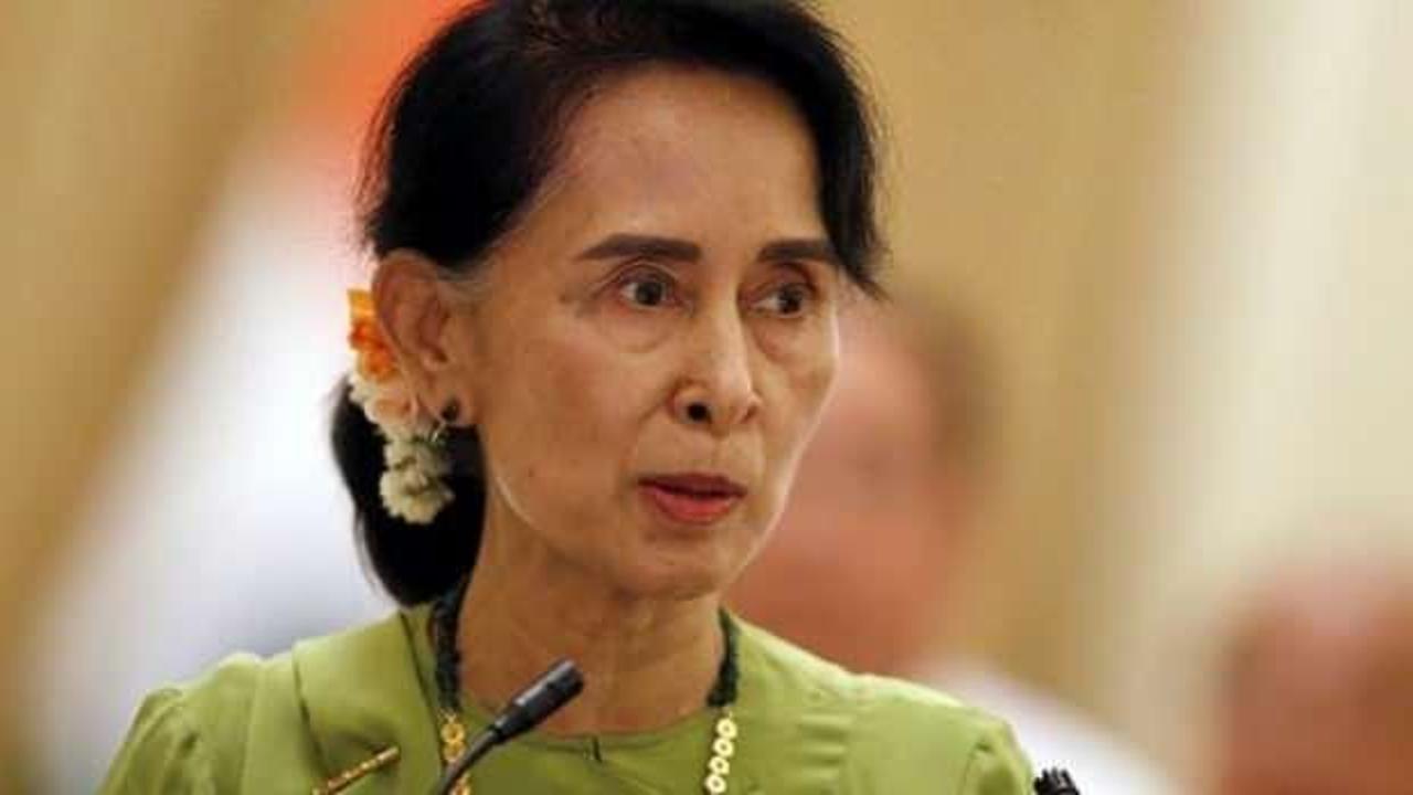 Myanmar'ın devrik lideri Suu Çii Kovid-19 aşısı oldu