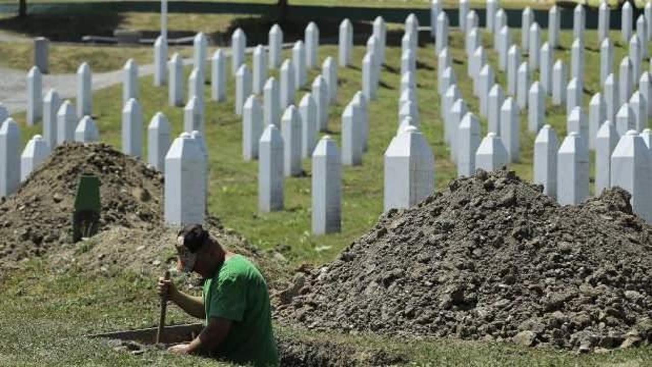 Srebrenitsa'da 19 soykırım kurbanı daha defnedilecek